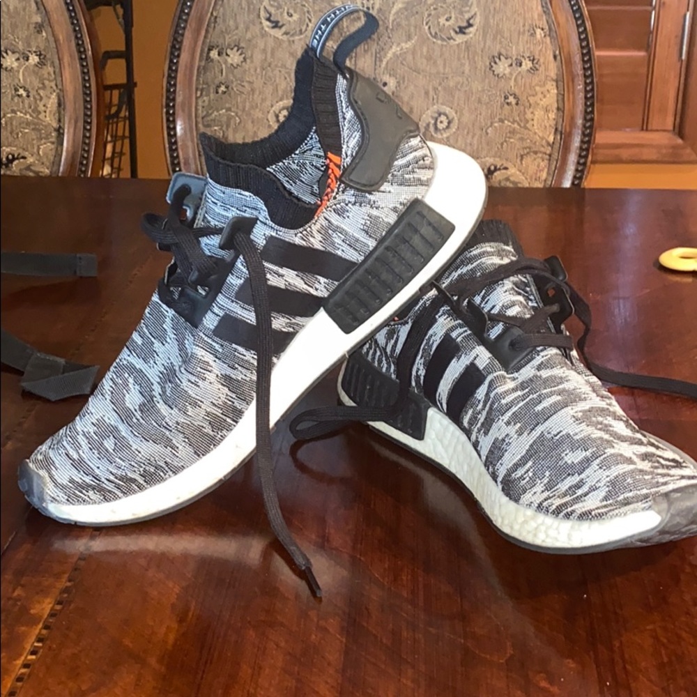 NMD R1